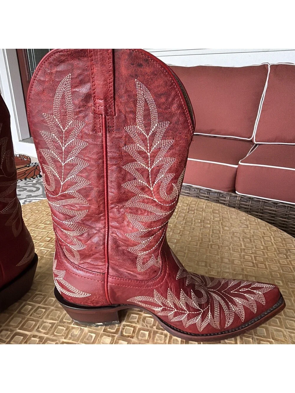 Ariat Red Leather Western Cowboy Boots Womens Size 8B Embroidered Design